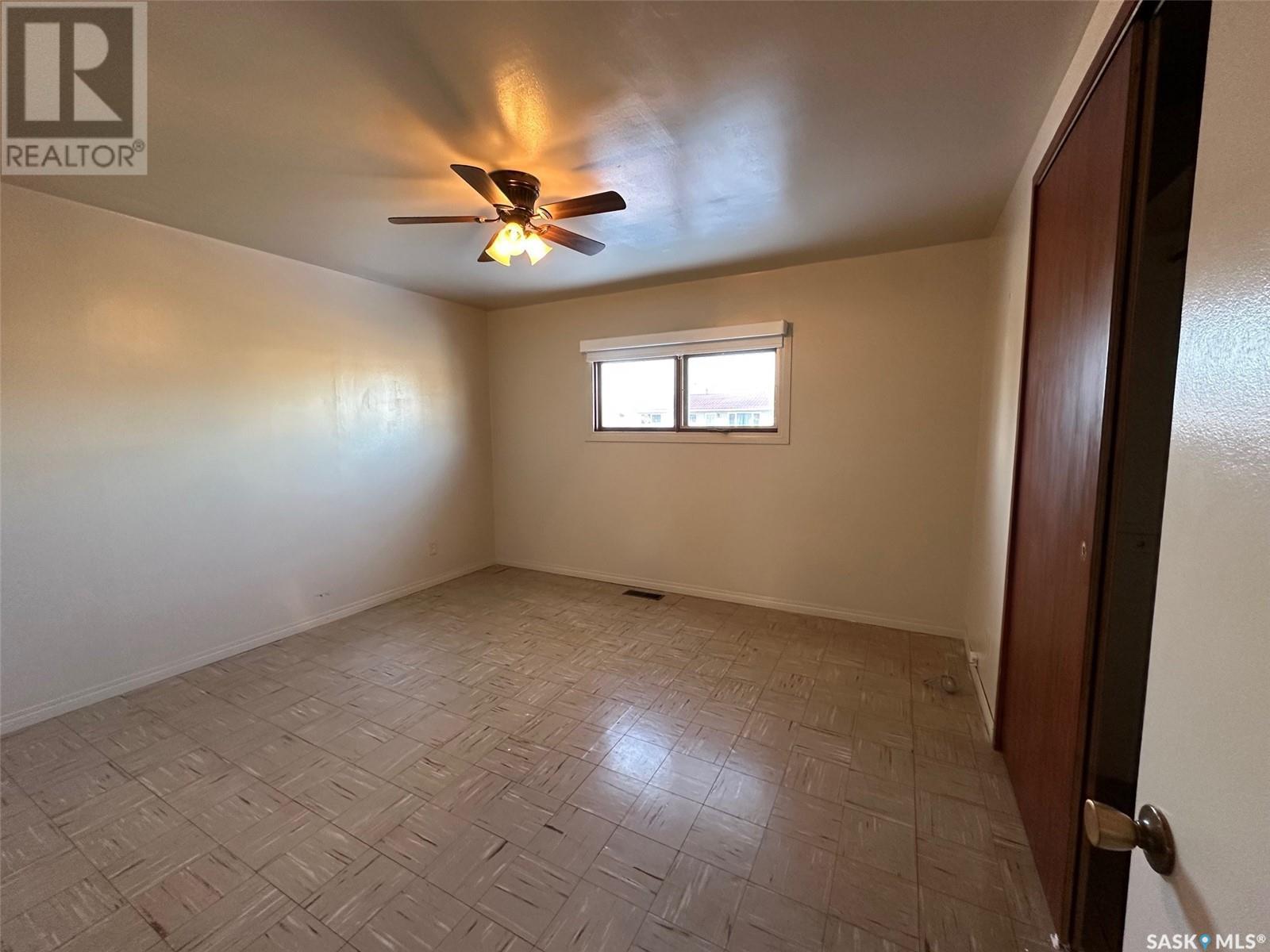 914 George Street, Estevan, Saskatchewan  S4A 1M6 - Photo 10 - SK999363