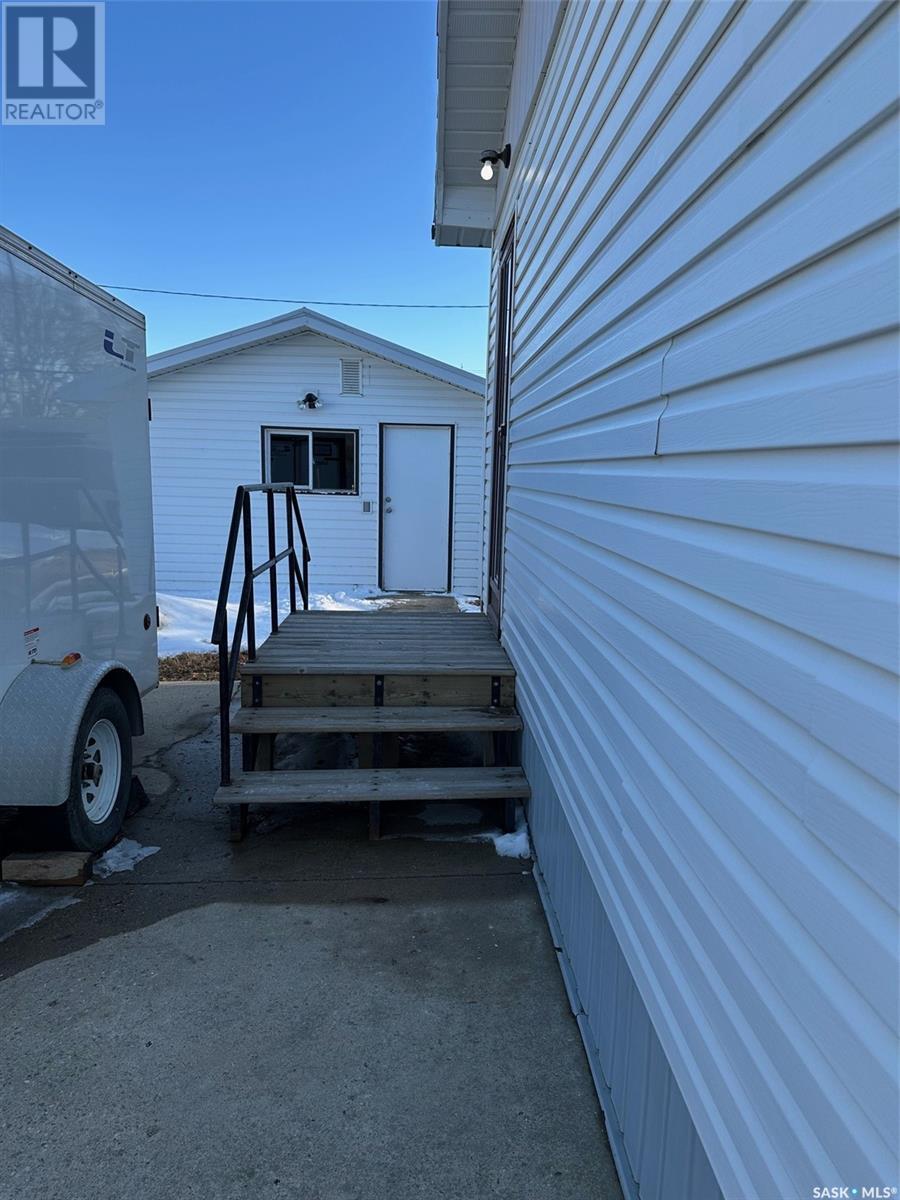 914 George Street, Estevan, Saskatchewan  S4A 1M6 - Photo 2 - SK999363