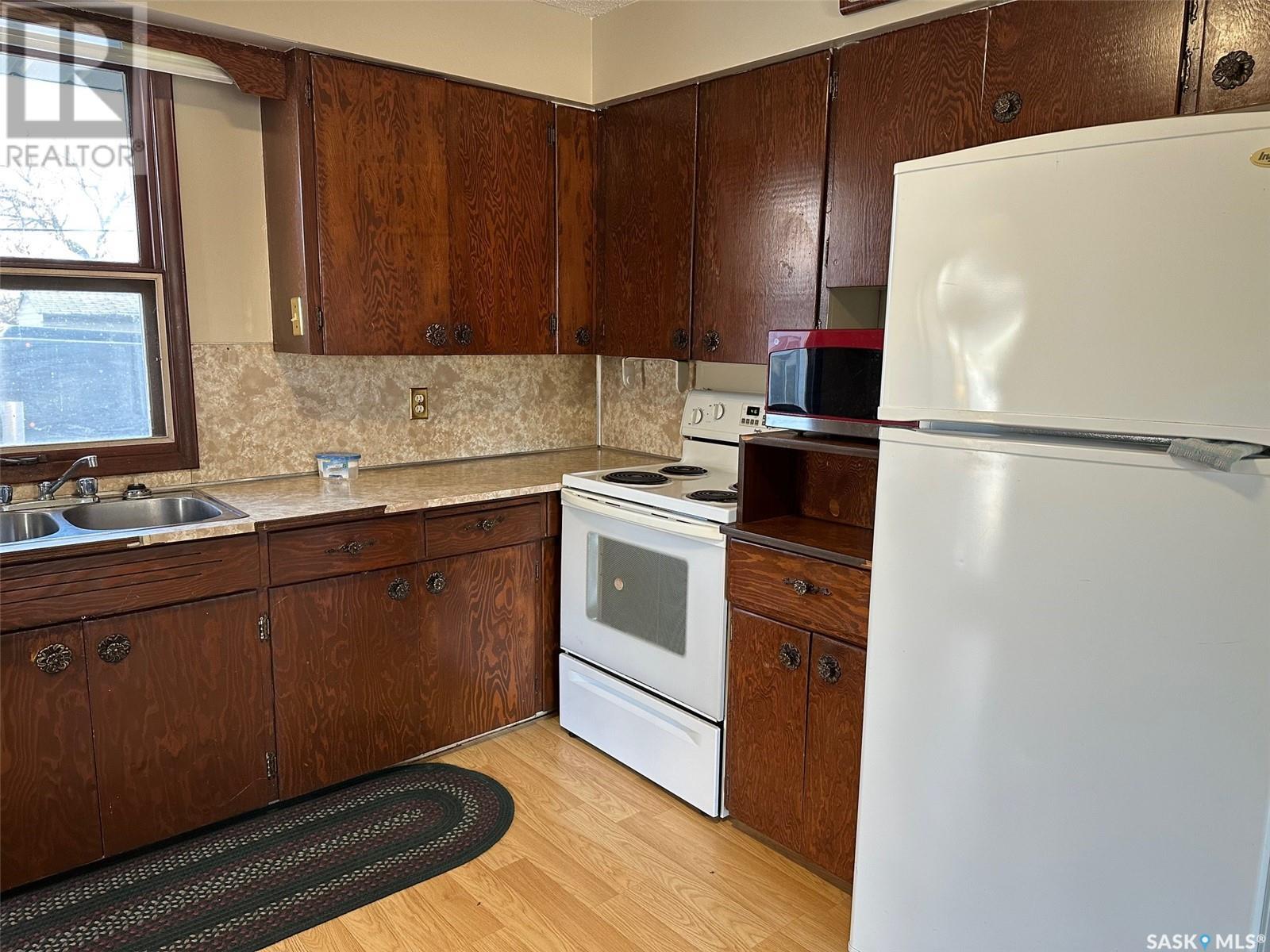 914 George Street, Estevan, Saskatchewan  S4A 1M6 - Photo 5 - SK999363