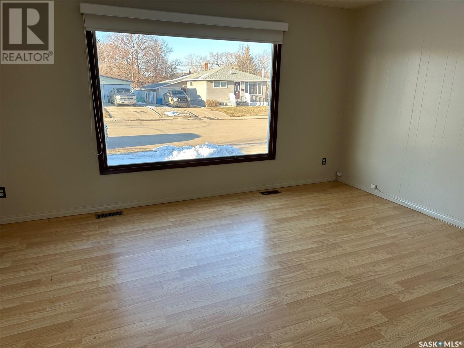 914 George Street, Estevan, Saskatchewan  S4A 1M6 - Photo 7 - SK999363