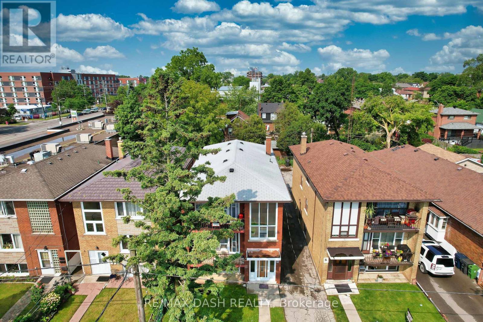8 Nineteenth Street, Toronto (New Toronto), Ontario  M8V 3L3 - Photo 16 - W12034072