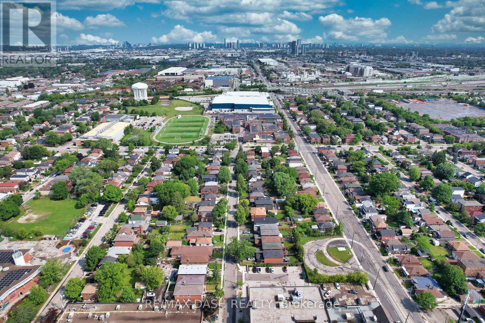 8 Nineteenth Street, Toronto (New Toronto), Ontario  M8V 3L3 - Photo 23 - W12034072