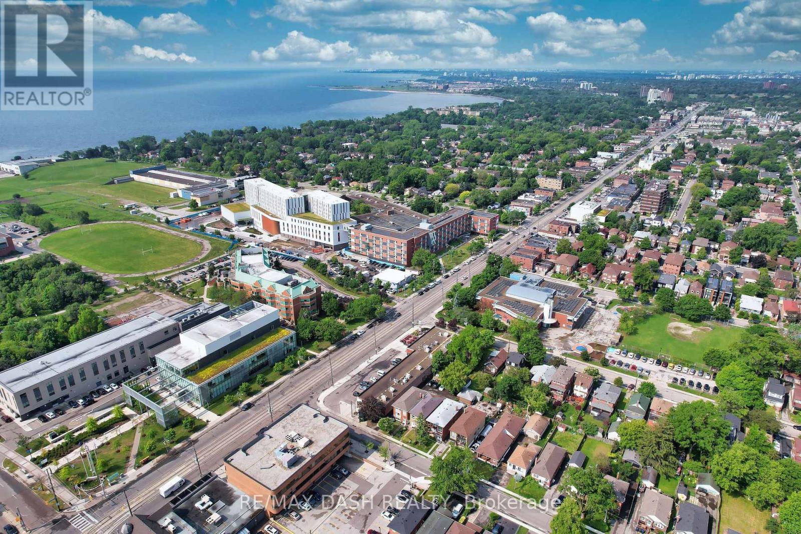 8 Nineteenth Street, Toronto (New Toronto), Ontario  M8V 3L3 - Photo 24 - W12034072