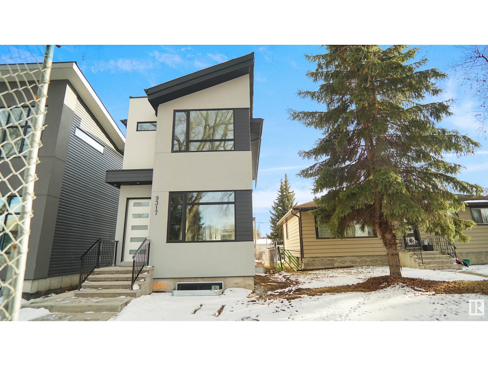 Property at 9317 70 AV NW image 2