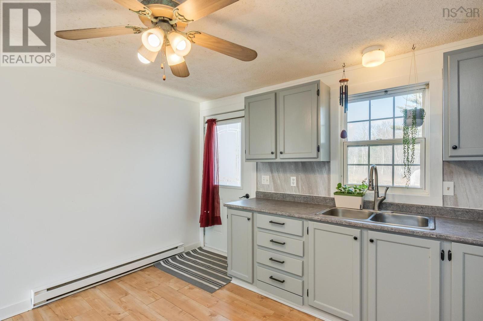 1124 New Road, Aylesford, Nova Scotia  B0P 1C0 - Photo 3 - 202505508