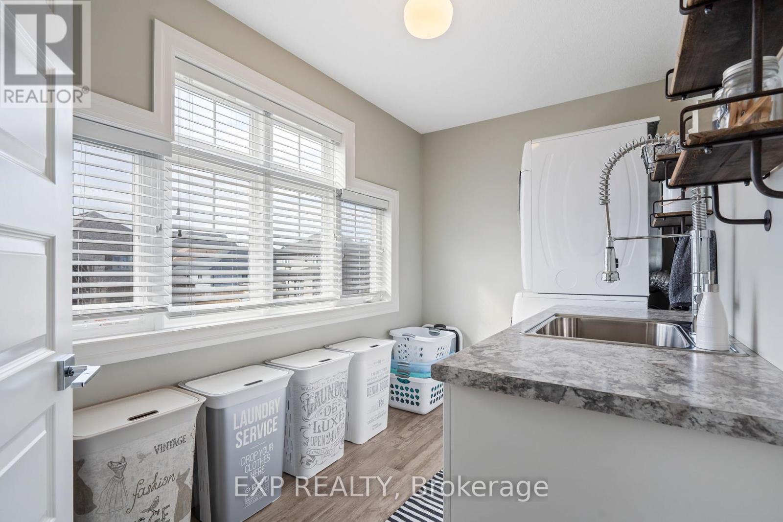 Photo 19 of 50 for 2524 Holbrook Drive