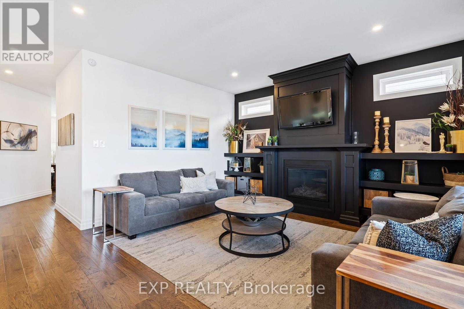 Photo 5 of 50 for 2524 Holbrook Drive