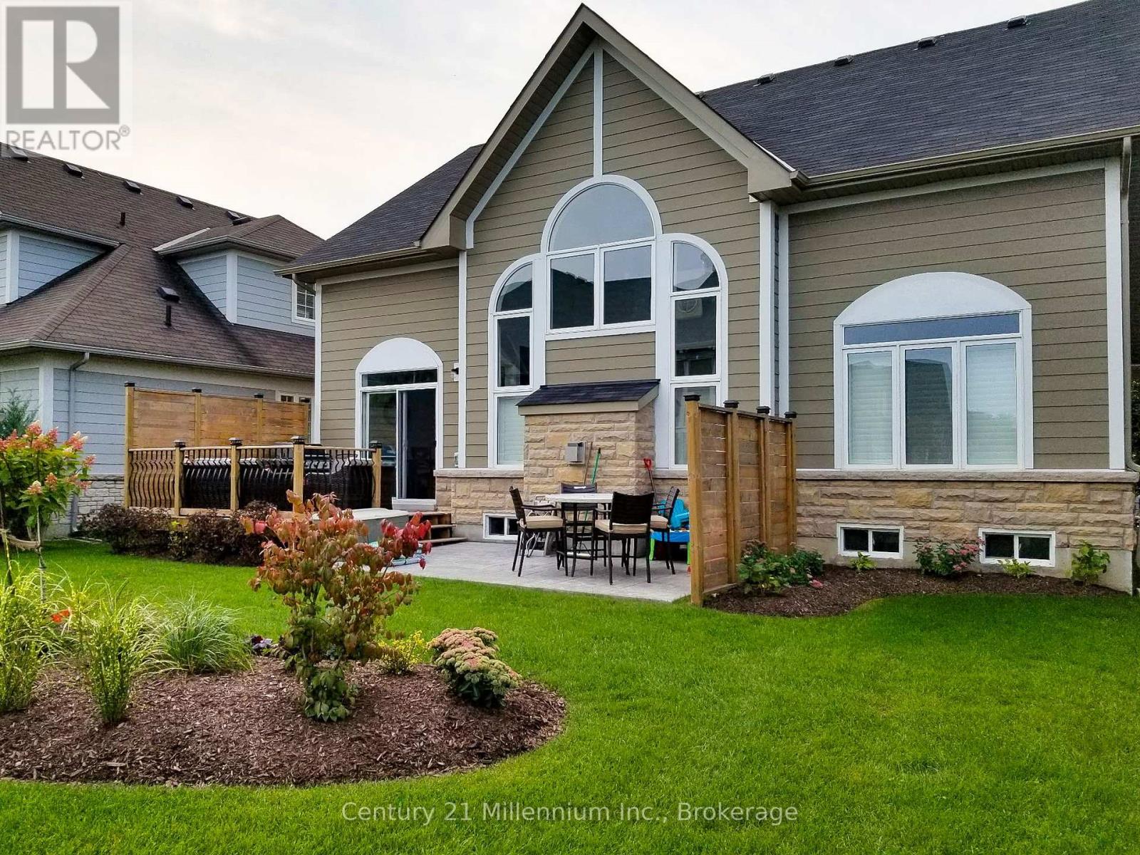 7 Clubhouse Drive, Collingwood, Ontario L9Y 4Z5 - Photo 7 - S12034270