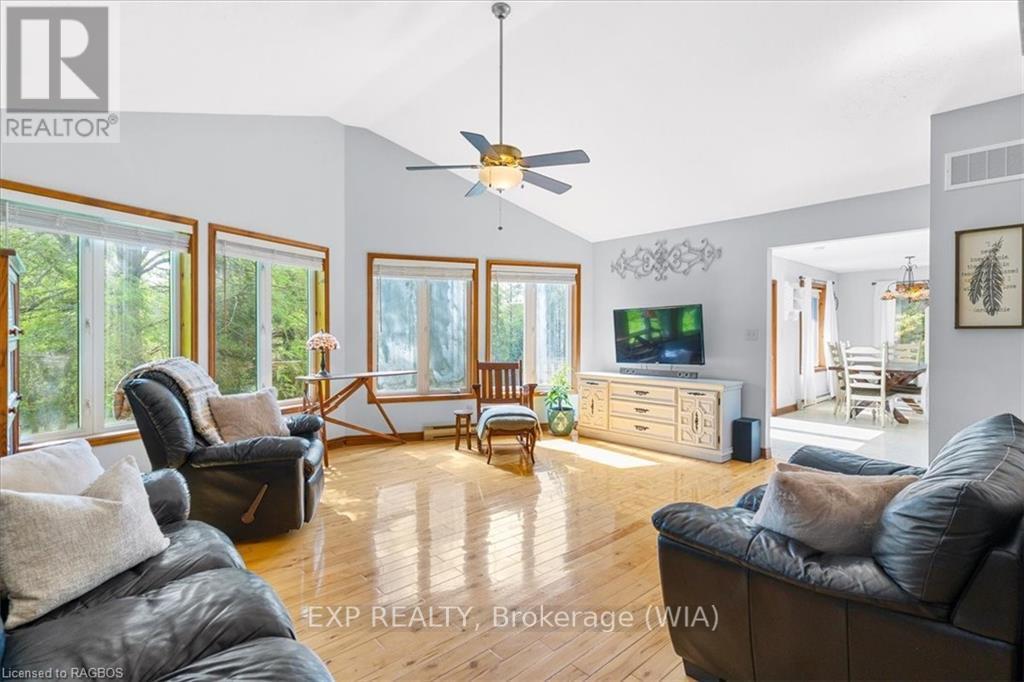 55 Forbes Road, Northern Bruce Peninsula, Ontario  N0H 2T0 - Photo 12 - X11880028