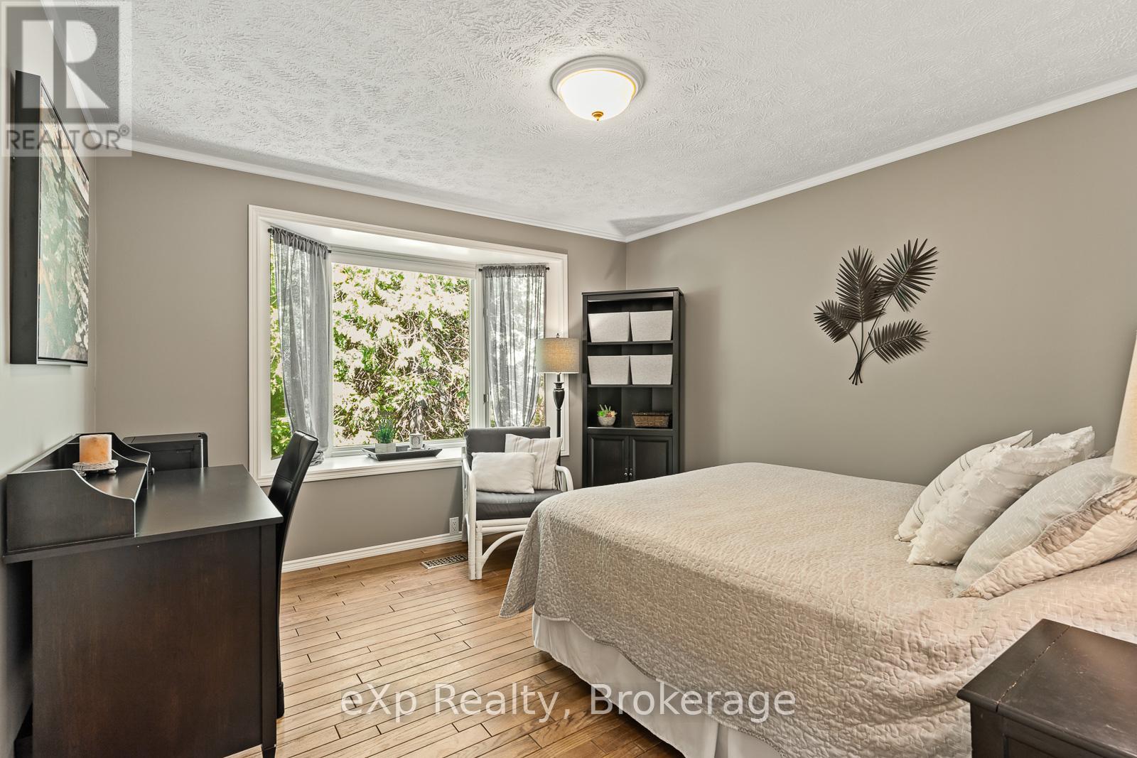 900 Berford Street, South Bruce Peninsula, Ontario  N0H 2T0 - Photo 21 - X11924452