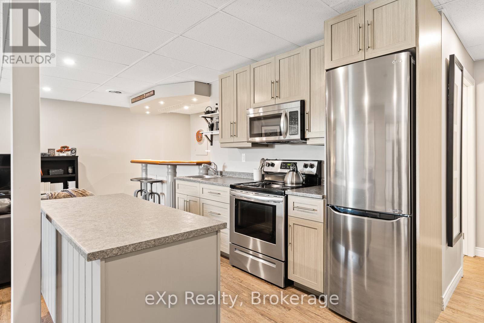 900 Berford Street, South Bruce Peninsula, Ontario  N0H 2T0 - Photo 36 - X11924452