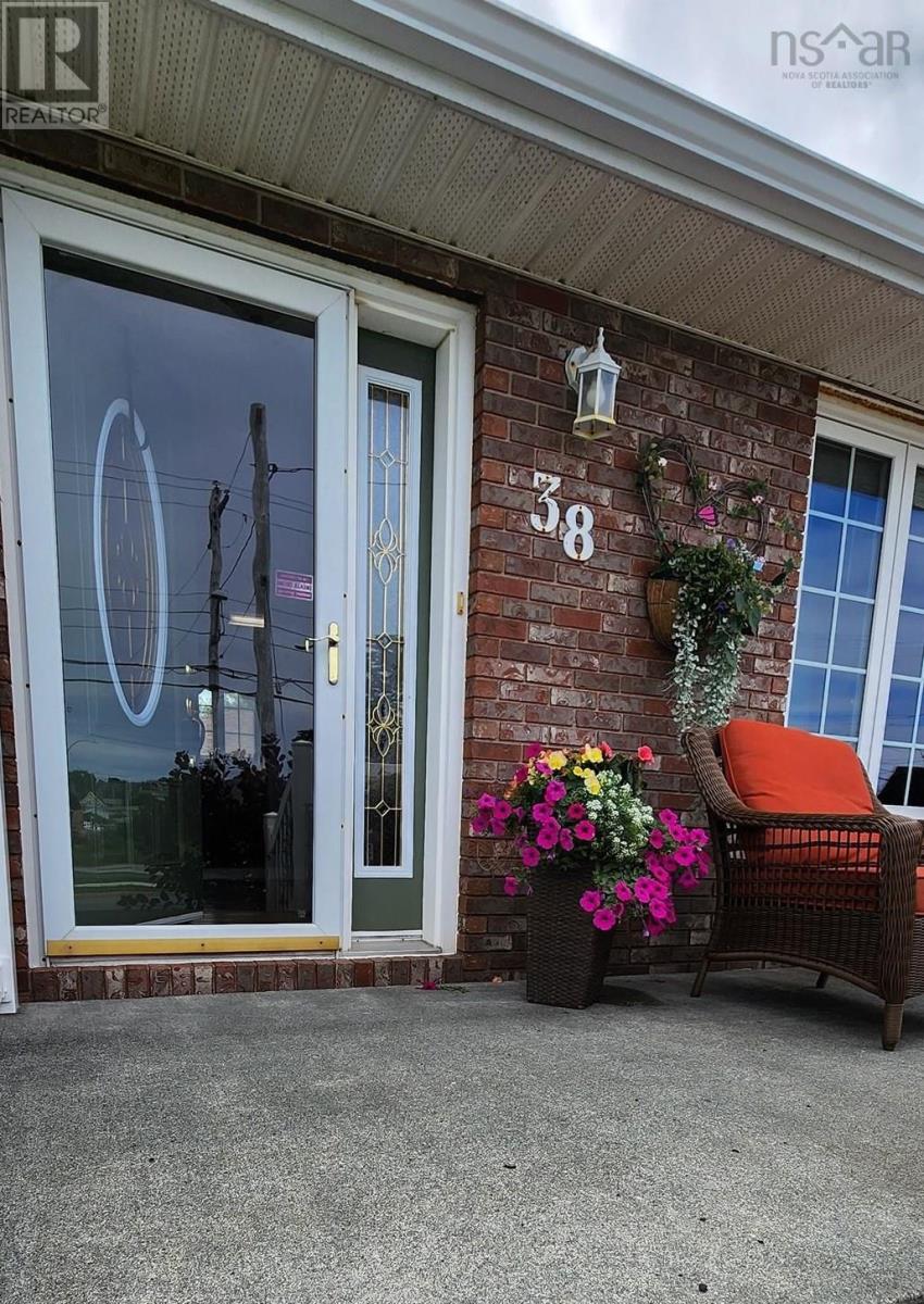 38 Water Street, Glace Bay, Nova Scotia  B1A 1R3 - Photo 7 - 202505510