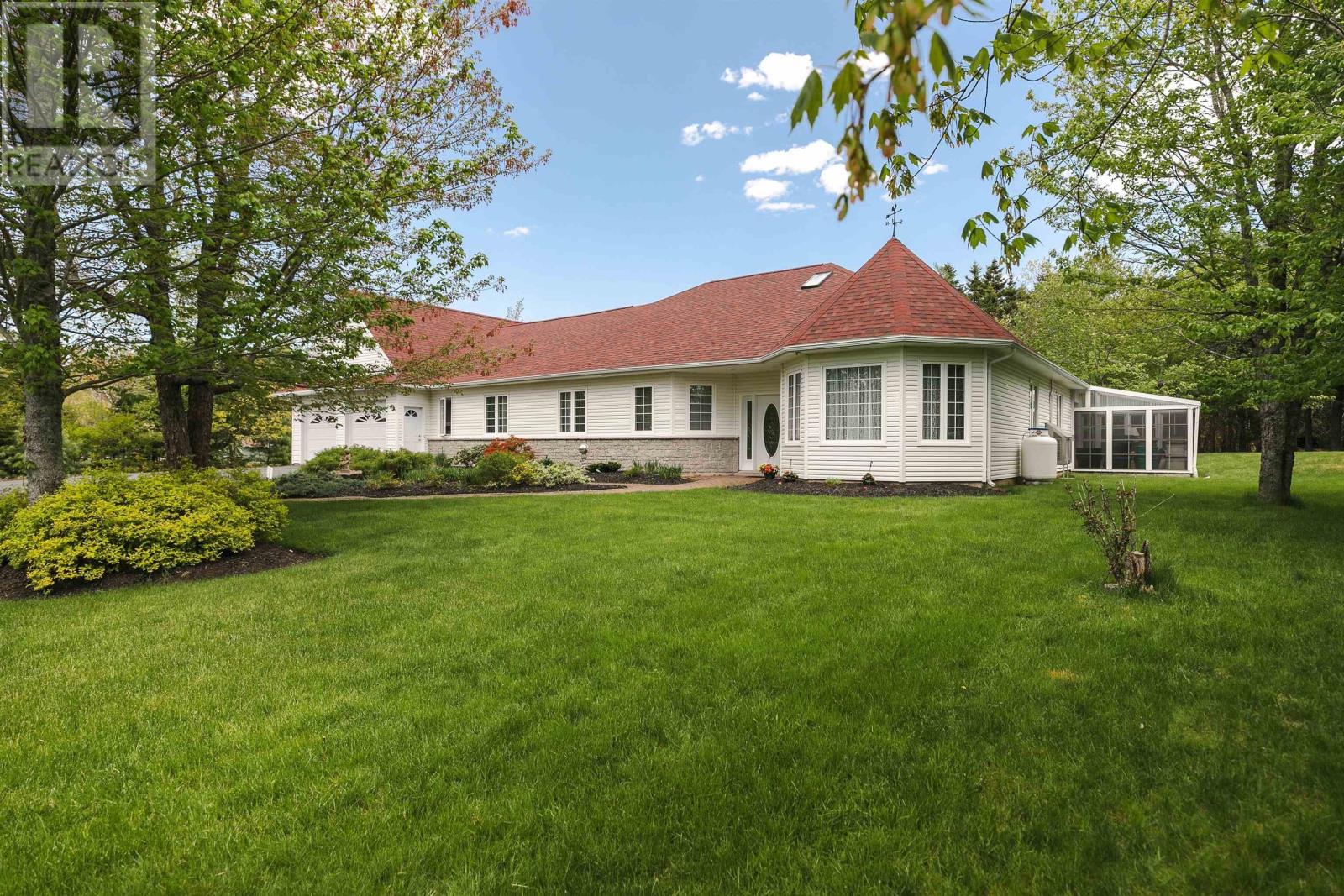 137 Lochmoor Lane, Lake Loon, Nova Scotia  B2W 6C8 - Photo 1 - 202505511