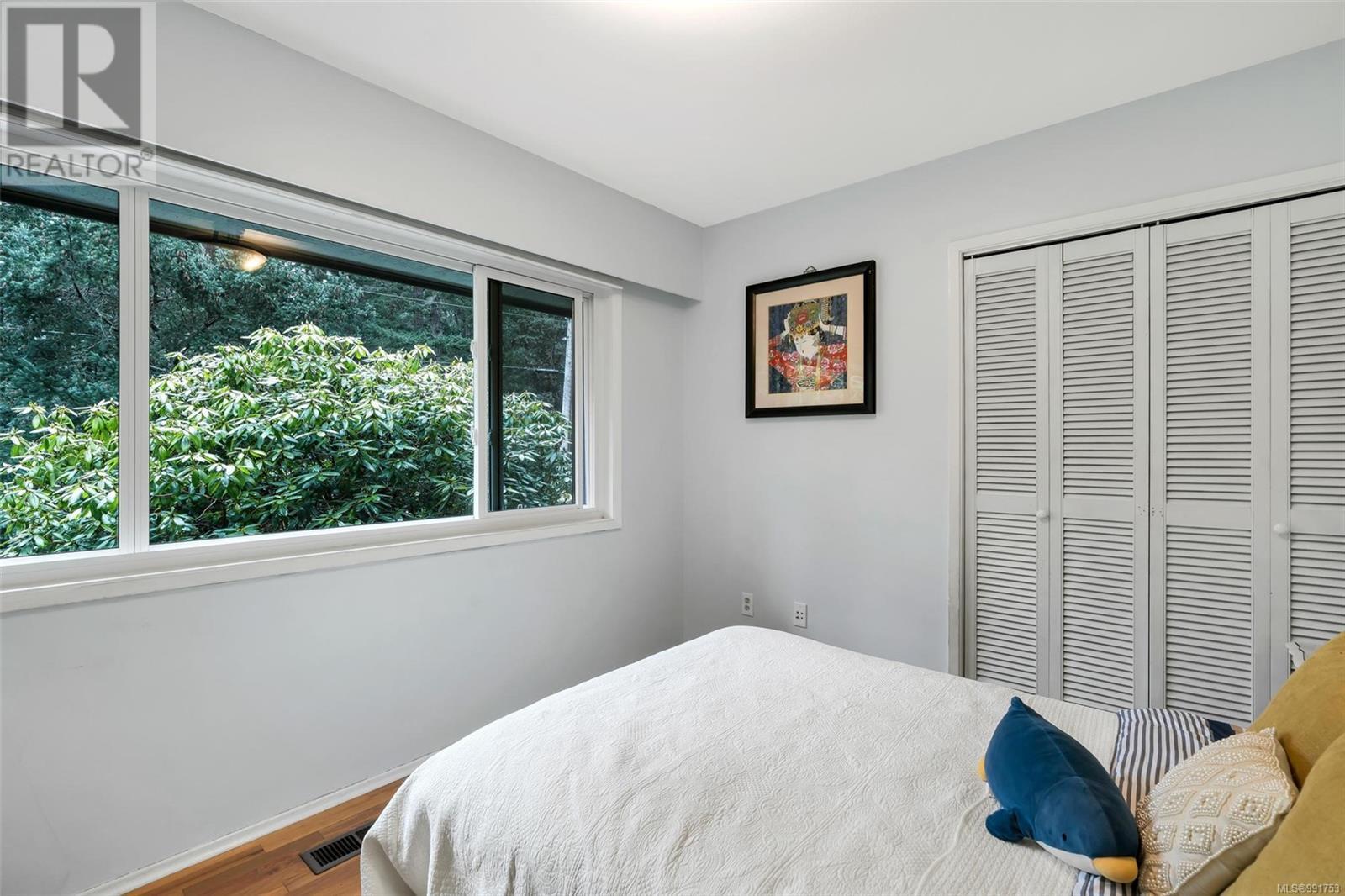 2901 Sea Point Dr, Saanich real estate listing 991753 for sale