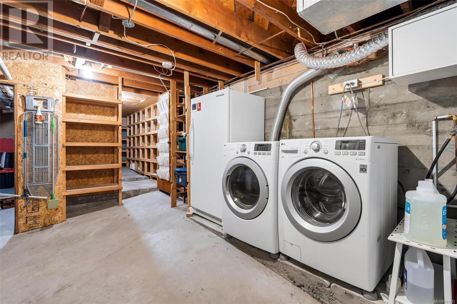 2901 Sea Point Dr, Saanich real estate listing 991753 for sale