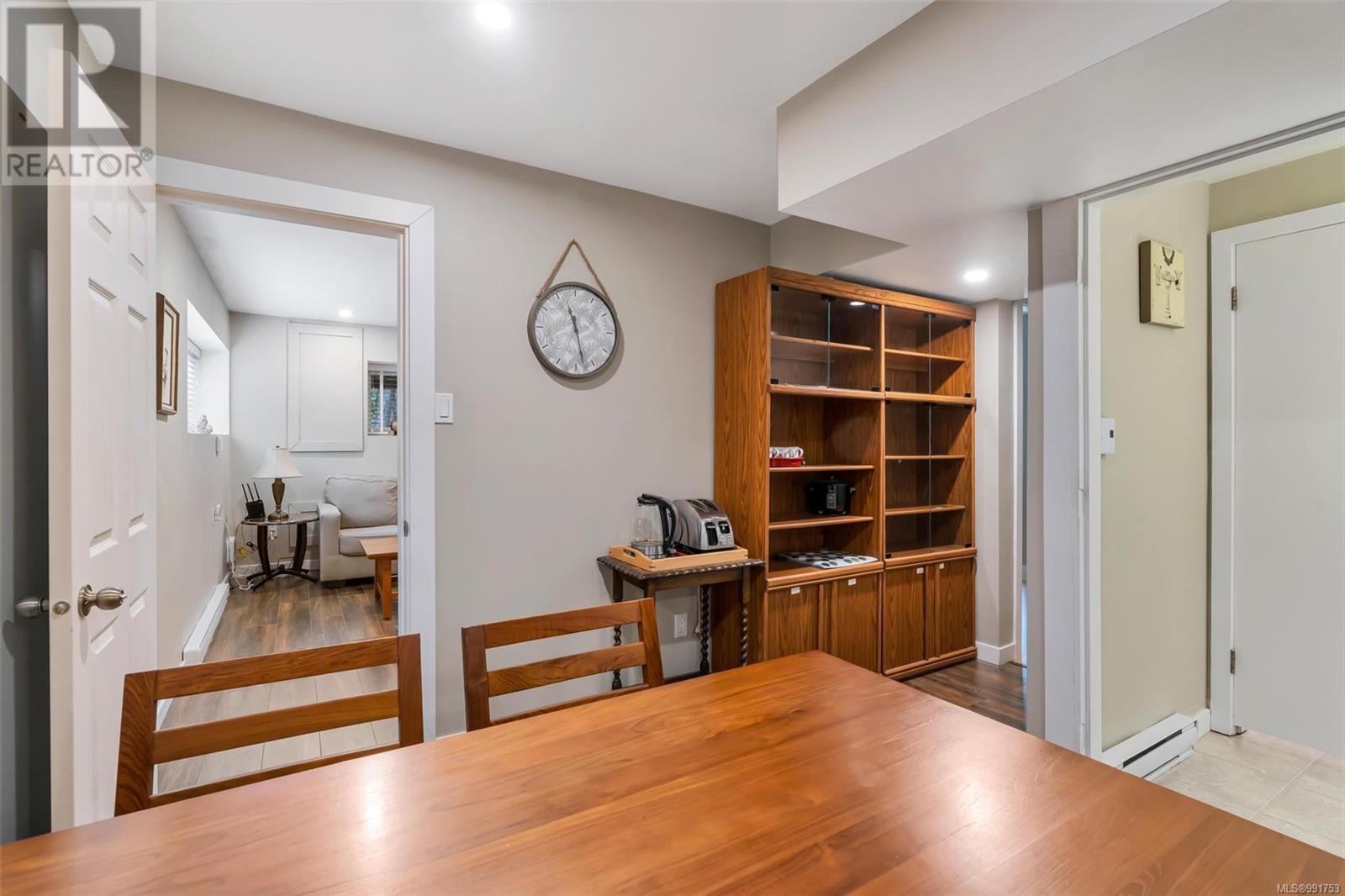 2901 Sea Point Dr, Saanich real estate listing 991753 for sale