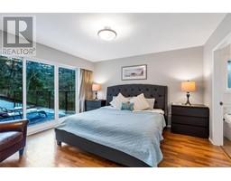 2901 Sea Point Dr, Saanich property photo listing 991753 for sale
