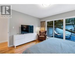2901 Sea Point Dr, Saanich property photo listing 991753 for sale