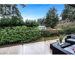2901 Sea Point Dr, Saanich property photo listing 991753 for sale