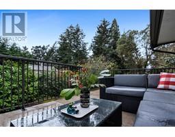 2901 Sea Point Dr, Saanich property photo listing 991753 for sale