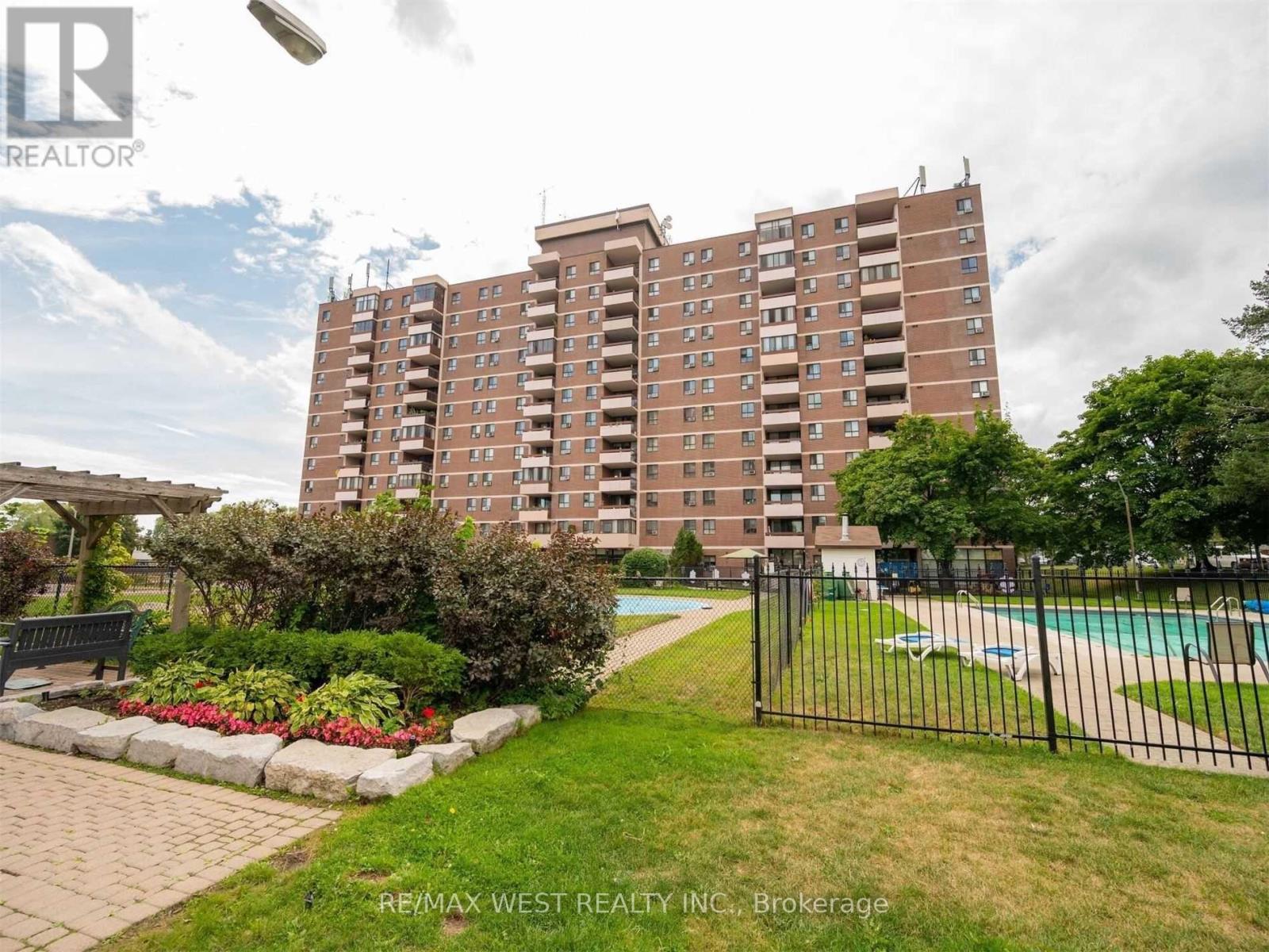 Property at 411 - 1615 BLOOR STREET image 1