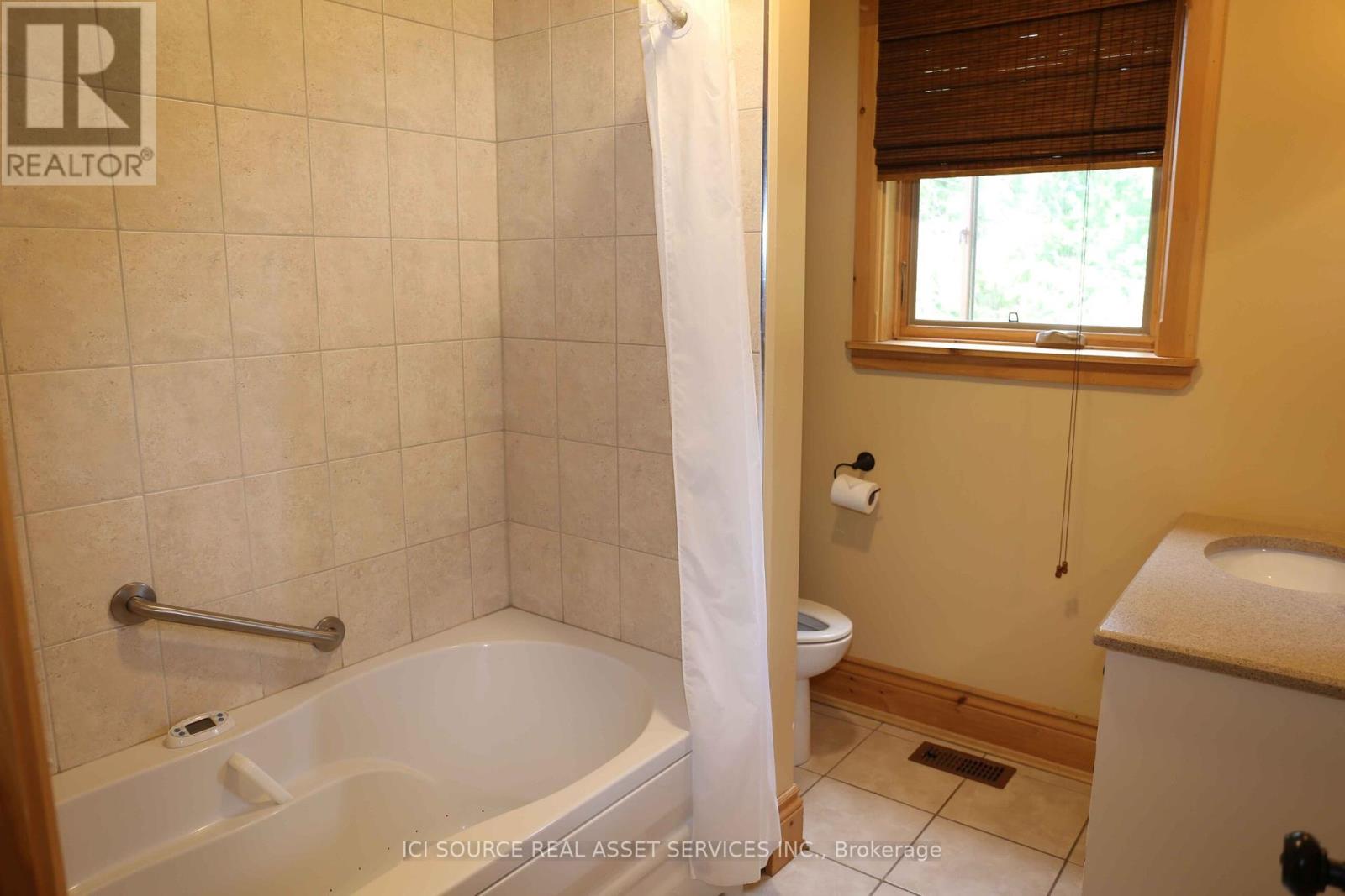 B - 1016 Twin Pine Lane, North Frontenac, Ontario  K0H 1K0 - Photo 10 - X12034313