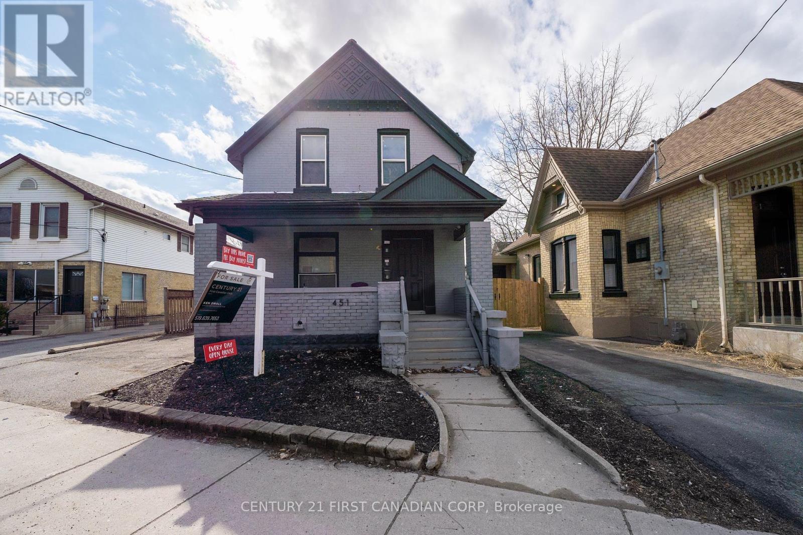 451 Hamilton Road, London East, Ontario  N5Z 1S2 - Photo 1 - X12034414