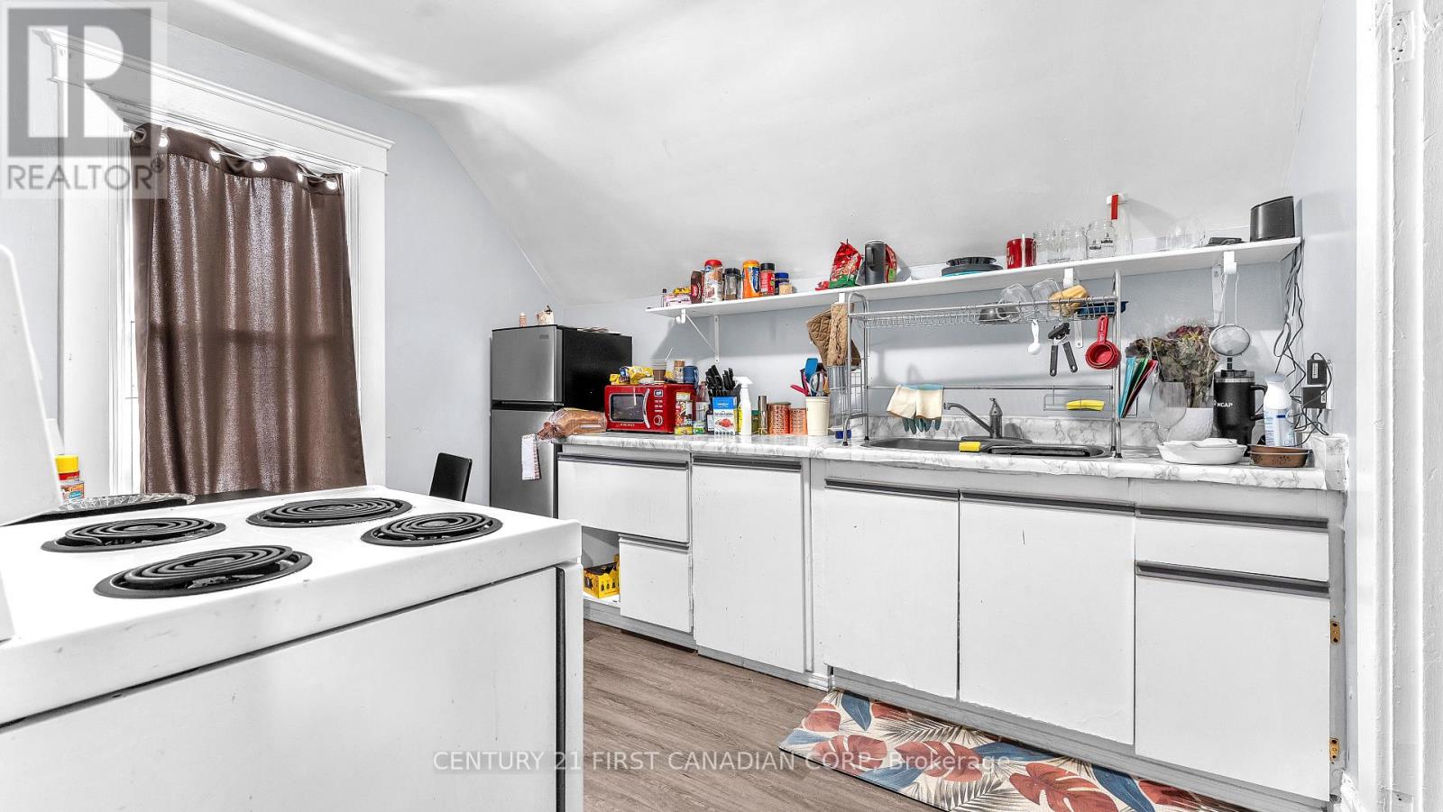 451 Hamilton Road, London East, Ontario  N5Z 1S2 - Photo 10 - X12034414