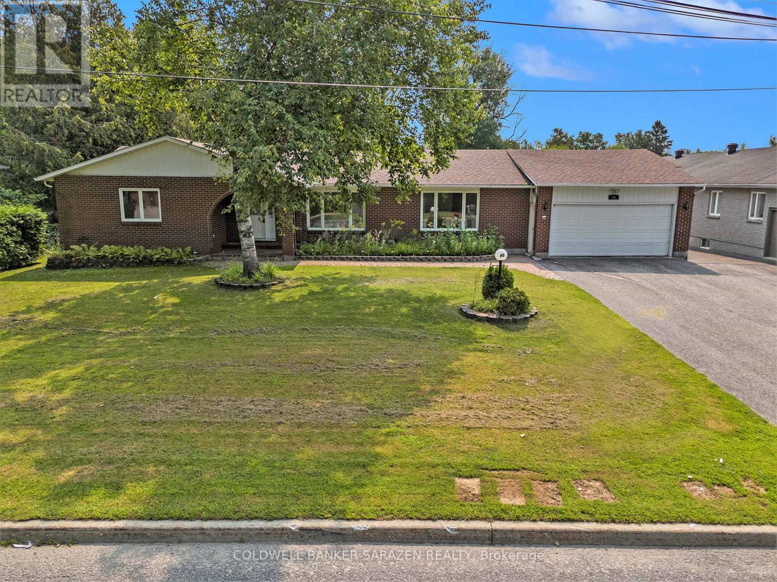 Property at 40 BEVERLY STREET image 2