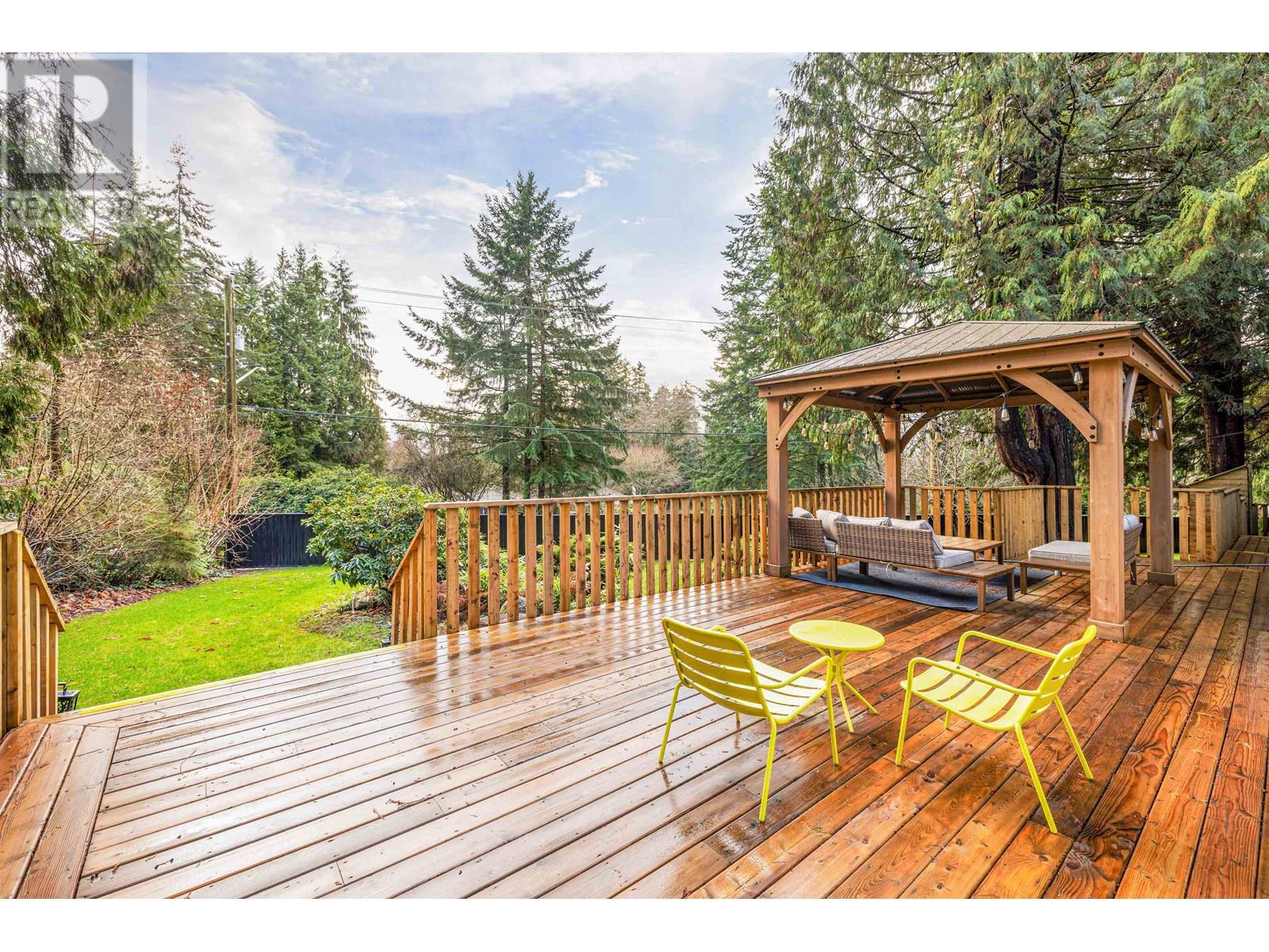417 Hadden Drive, West Vancouver, British Columbia  V7S 1G1 - Photo 11 - R2980641