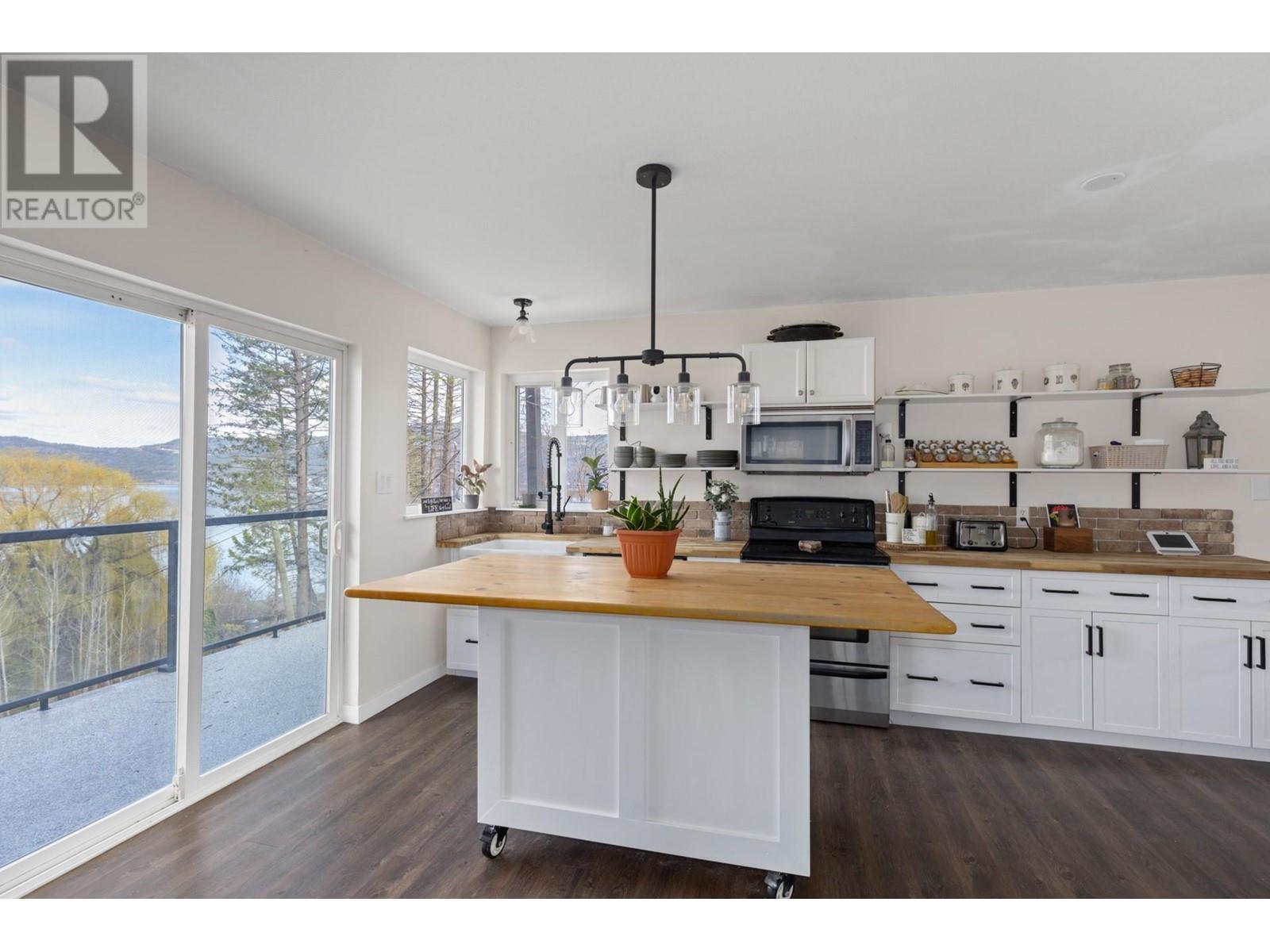 Property at 50 Kenyon Road image 3