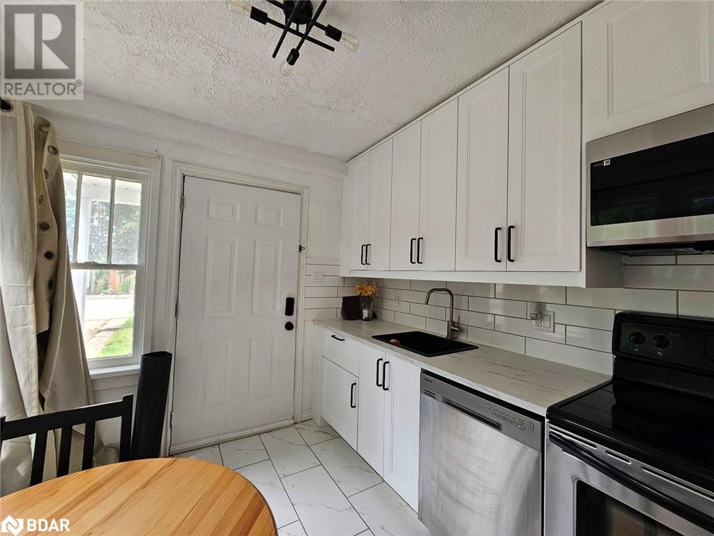 29 Peel Street Unit# 1, Barrie, Ontario  L4M 3K9 - Photo 8 - 40708925