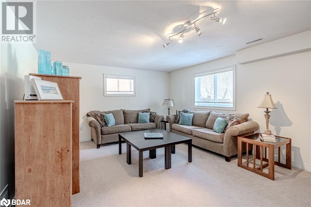 94 Crompton Drive, Barrie, Ontario  L4M 6P1 - Photo 13 - 40708750
