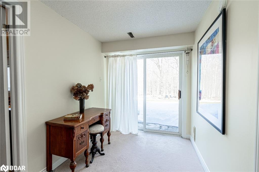94 Crompton Drive, Barrie, Ontario  L4M 6P1 - Photo 16 - 40708750
