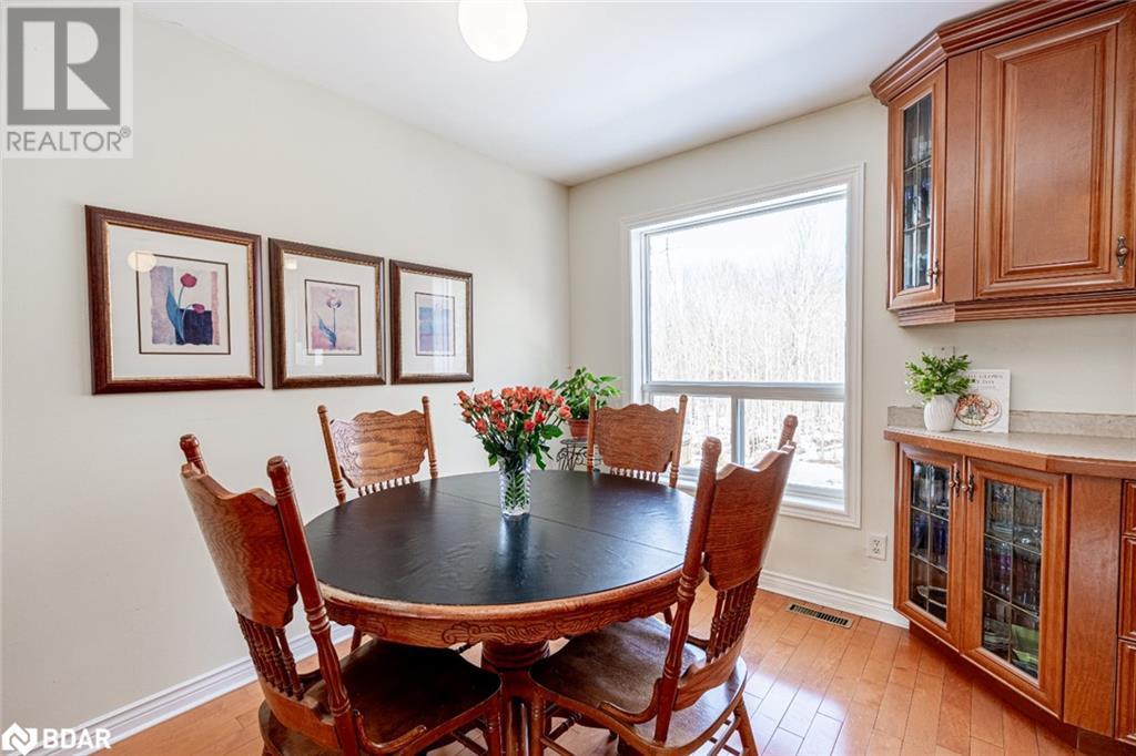 94 Crompton Drive, Barrie, Ontario  L4M 6P1 - Photo 6 - 40708750