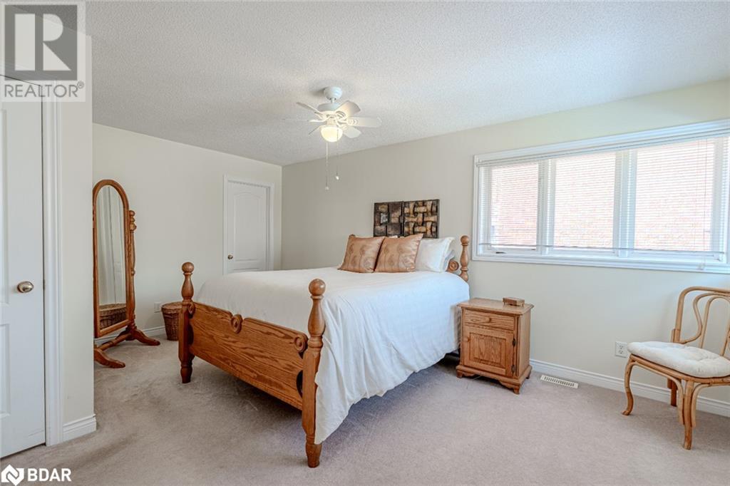 94 Crompton Drive, Barrie, Ontario  L4M 6P1 - Photo 9 - 40708750