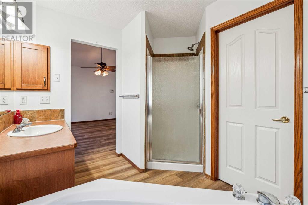 74 Discovery Heights Sw, Calgary, Alberta  T3H 4Y6 - Photo 14 - A2185837