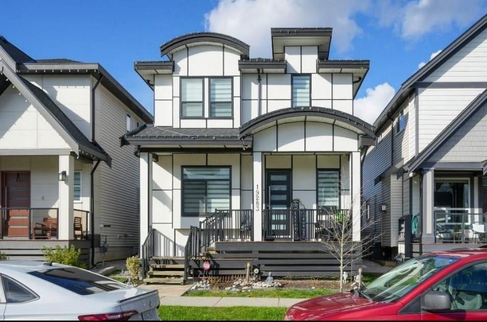 19283 71 AVENUE, Surrey, British Columbia