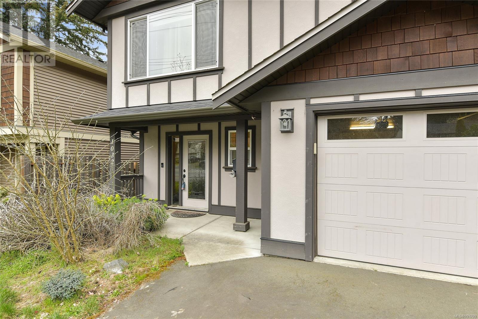 Property at 1032 Jenkins Ave image 3