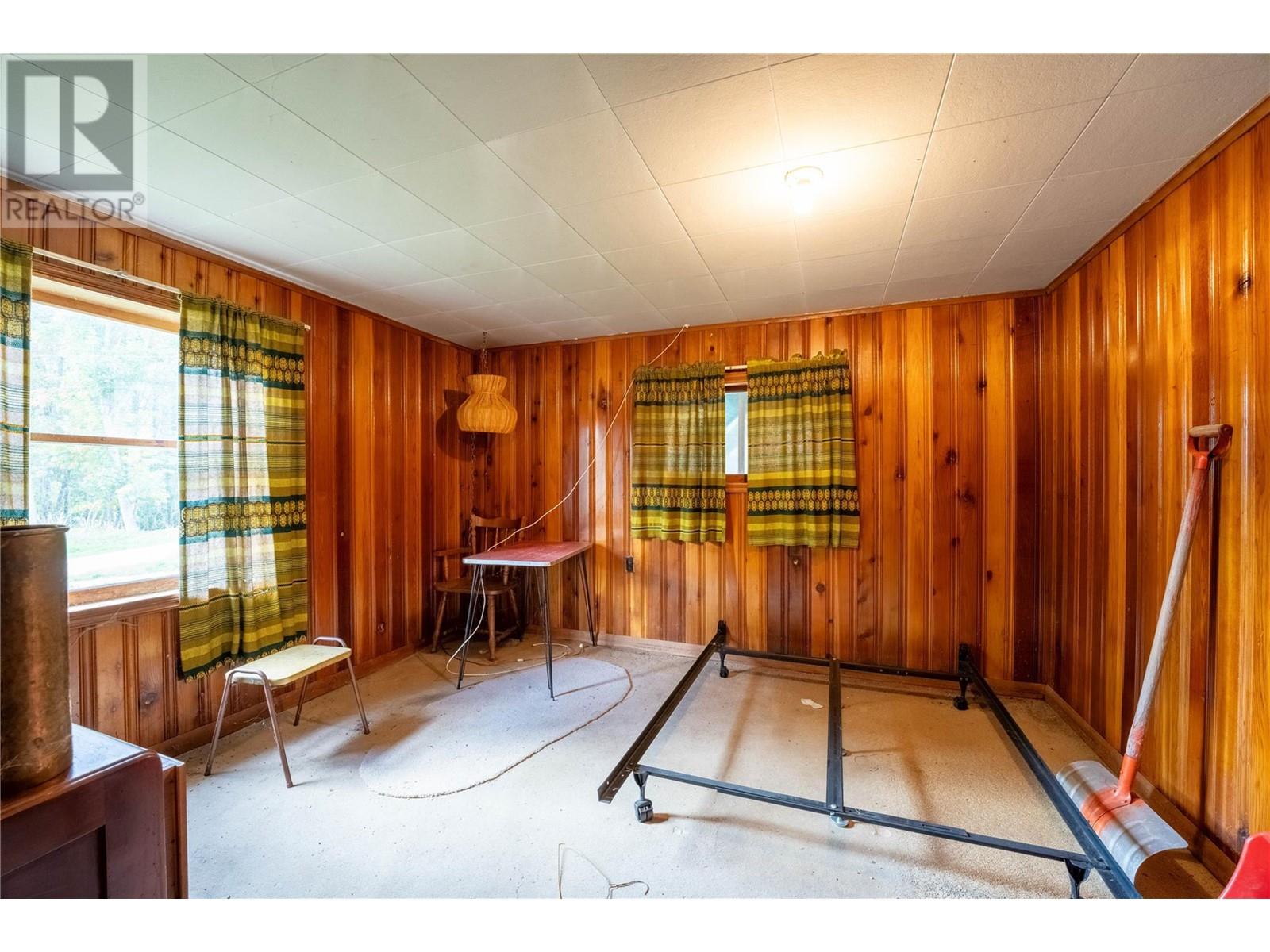 1537 Russel Avenue, Riondel, British Columbia  V0B 2B0 - Photo 20 - 10340061