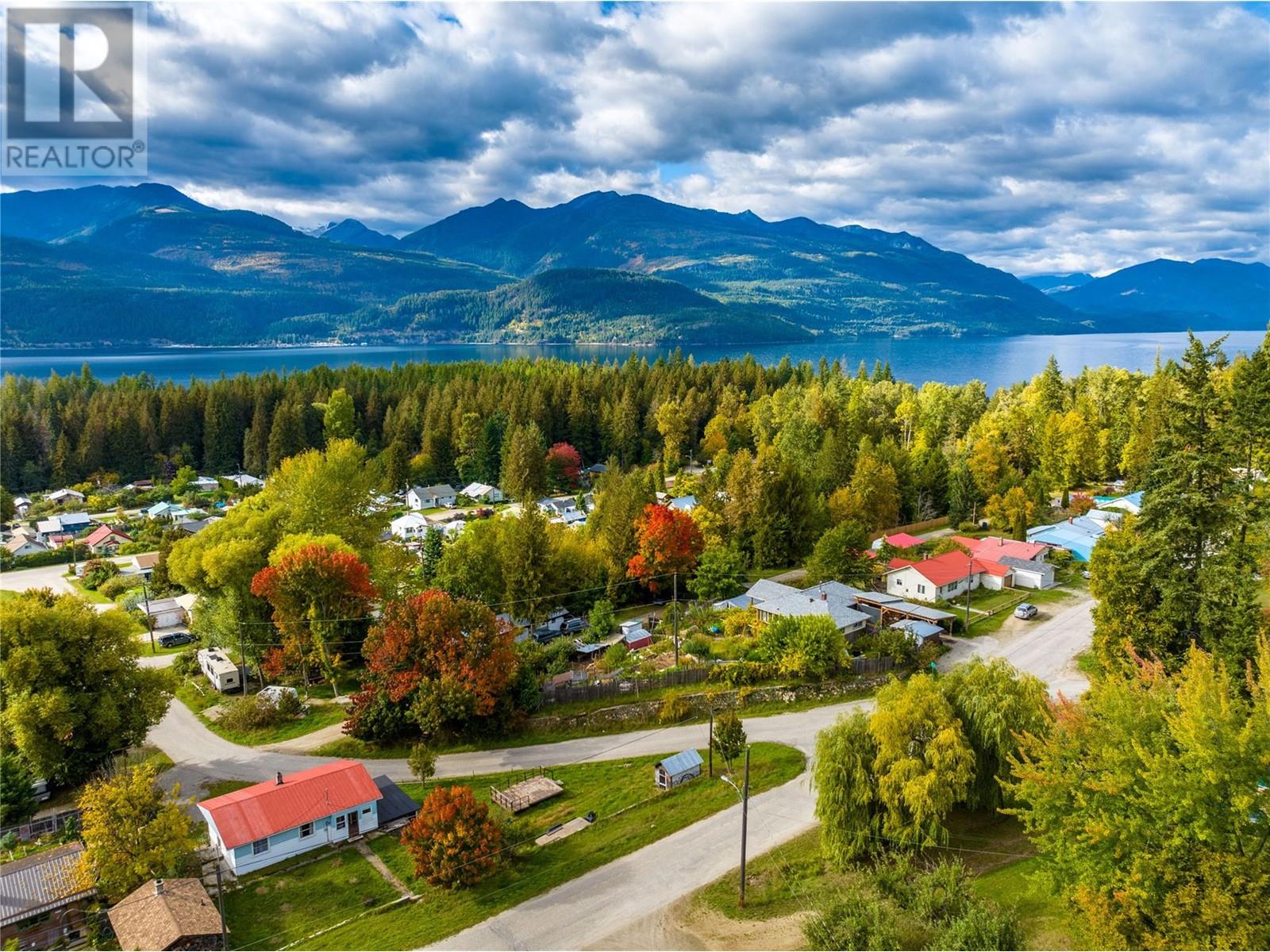 1537 Russel Avenue, Riondel, British Columbia  V0B 2B0 - Photo 22 - 10340061