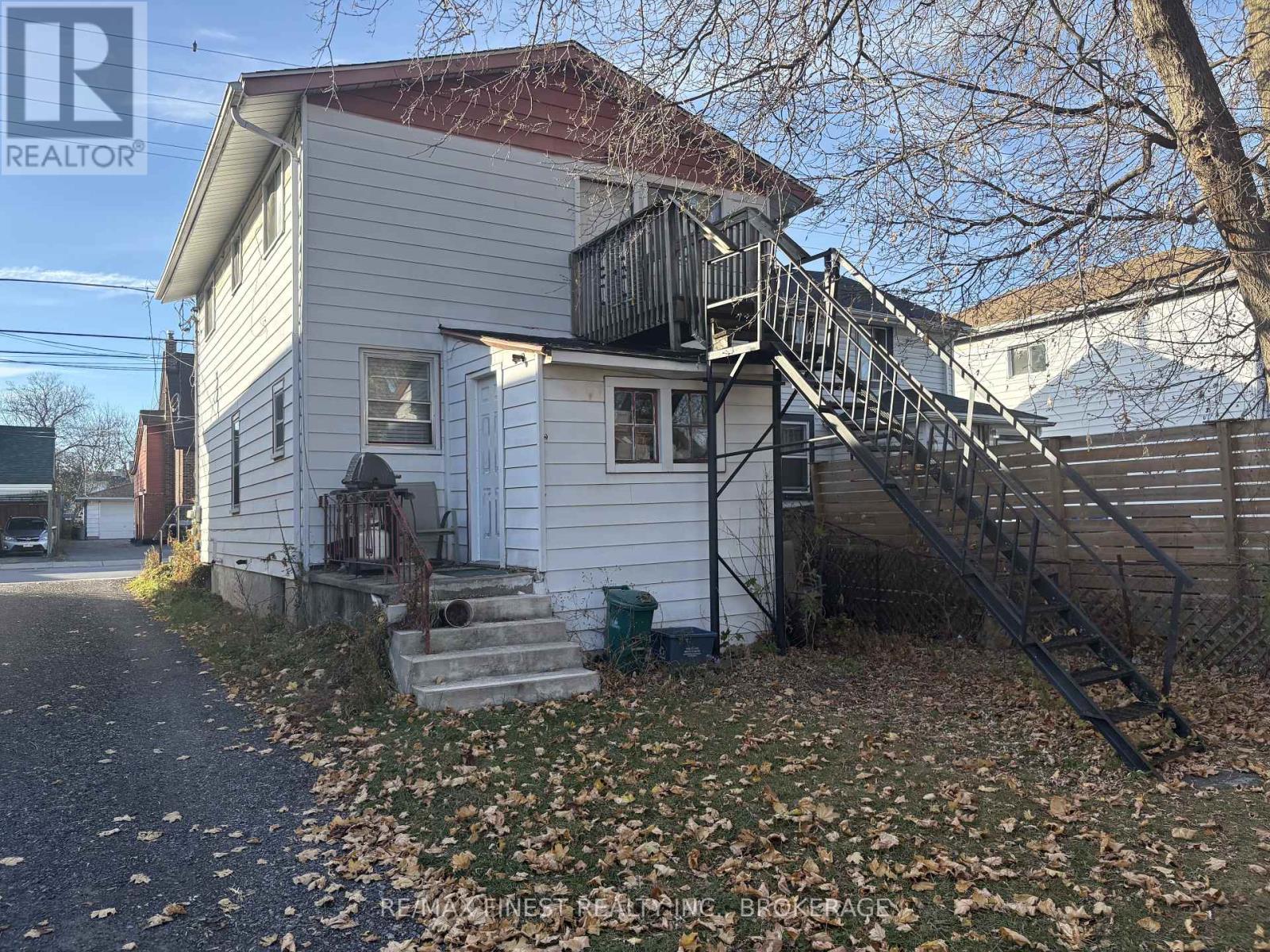 631 Victoria Street, Kingston, Ontario  K7K 4S3 - Photo 6 - X12034494