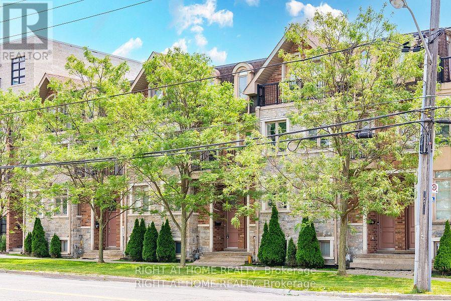 Property at 67C FINCH AVENUE W image 1