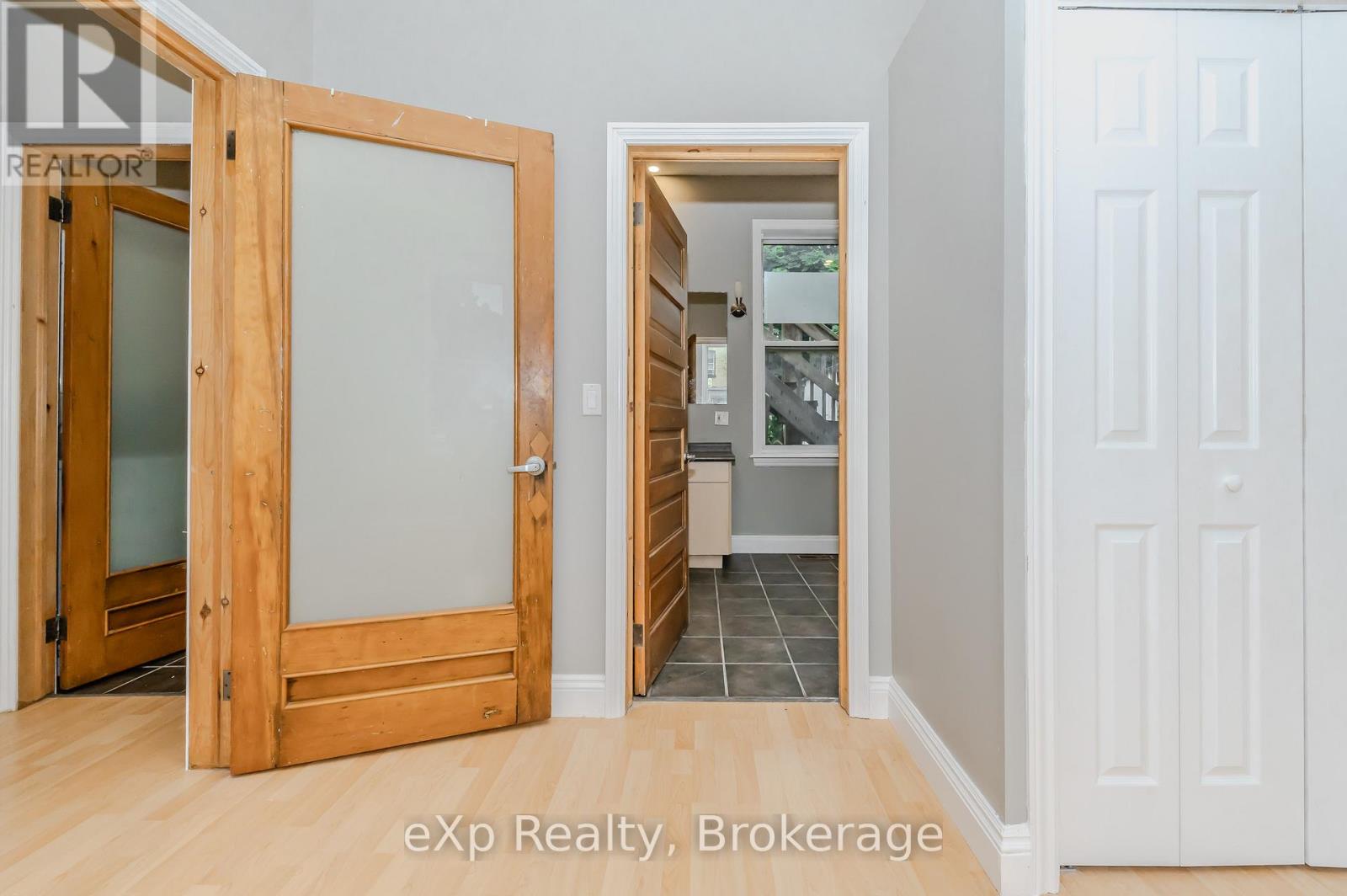 12 Fleet Street, Brantford, Ontario  N3T 3S7 - Photo 25 - X12034490