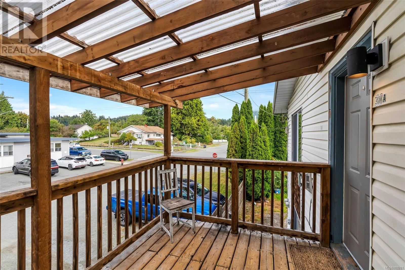 38 Cowichan Ave, Lake Cowichan, British Columbia  V0R 2G0 - Photo 4 - 992781