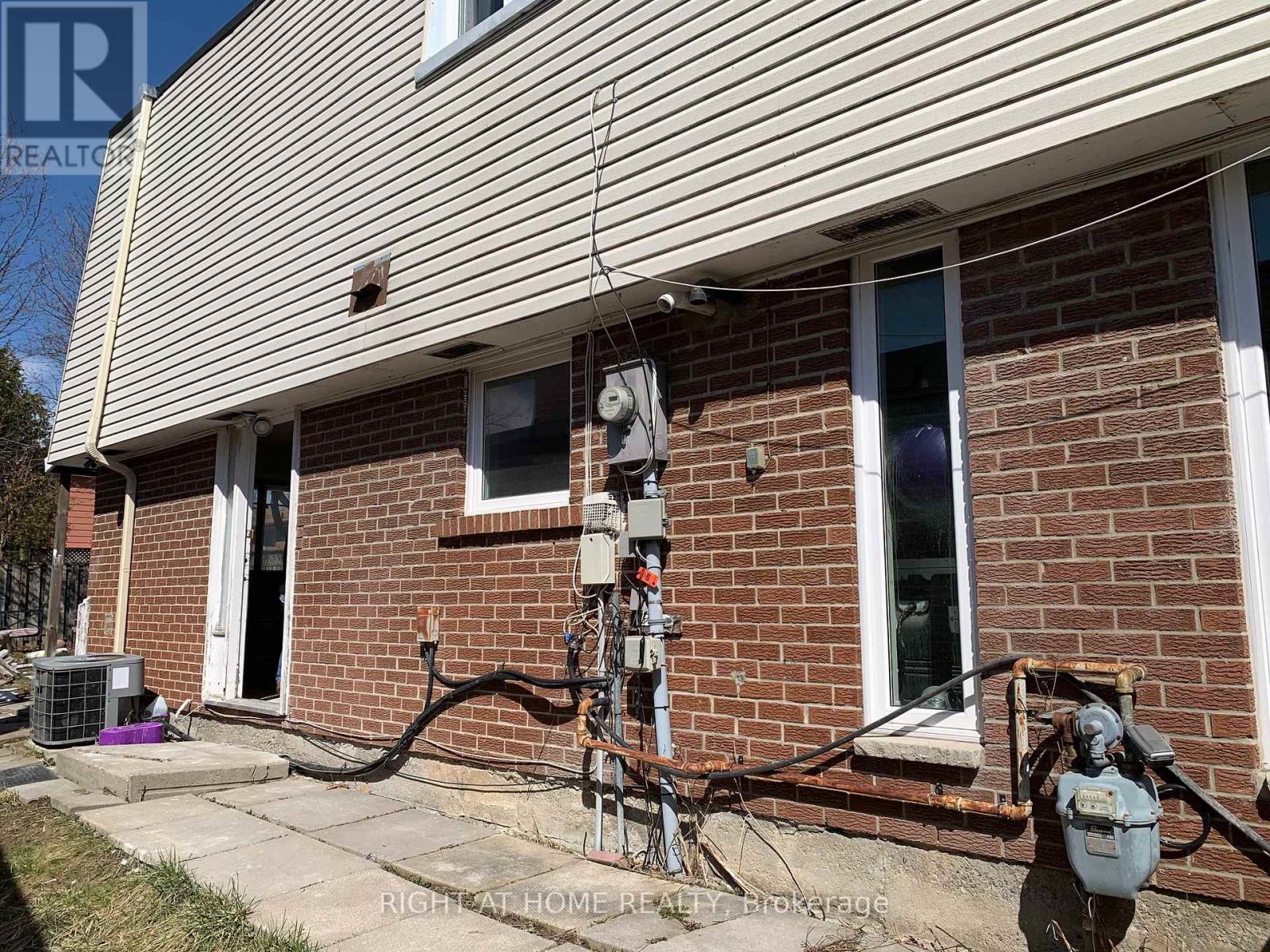Main - 38 Lynch Road, Toronto, Ontario  M2J 2V5 - Photo 3 - C12034500