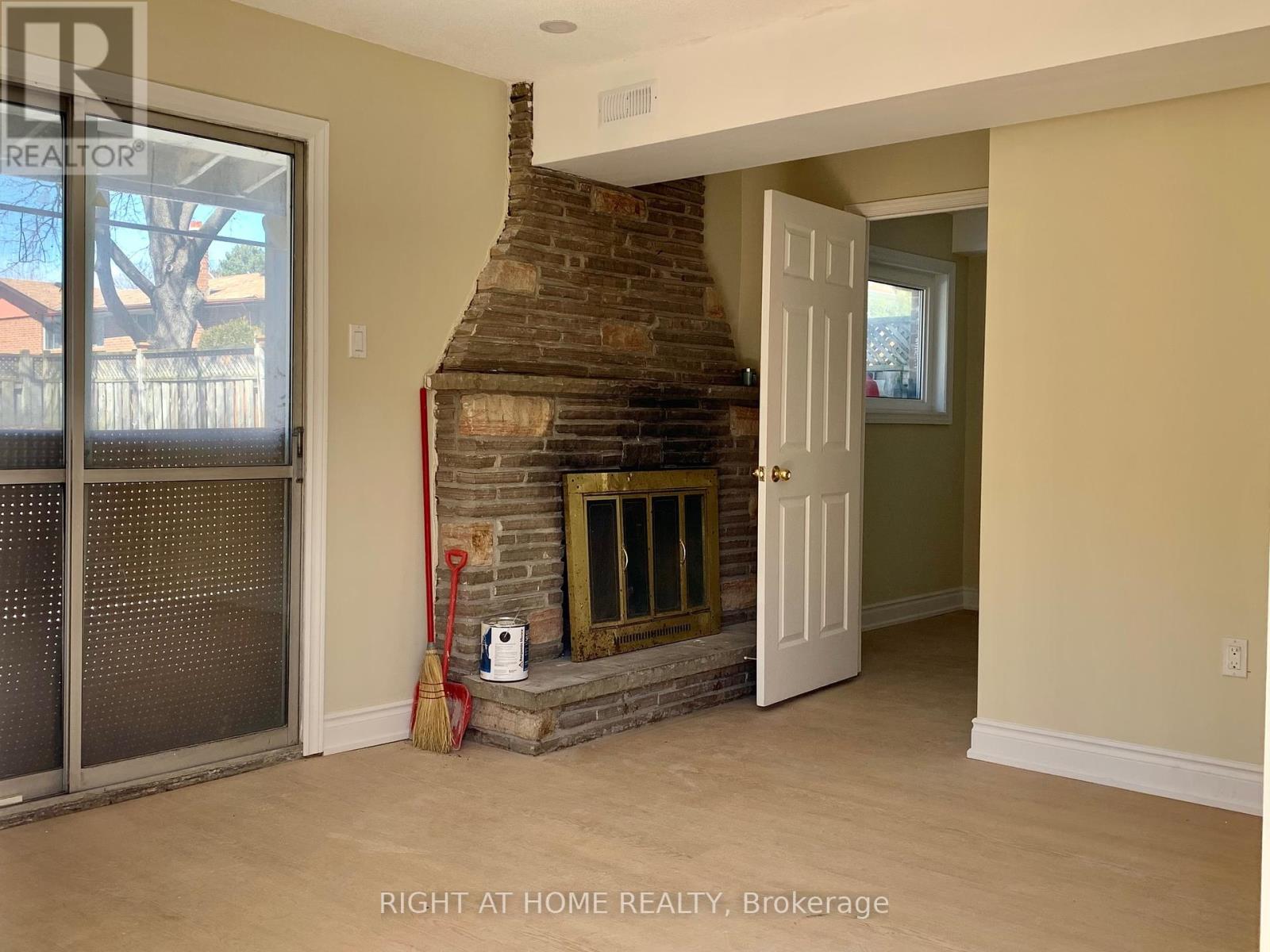 Main - 38 Lynch Road, Toronto, Ontario  M2J 2V5 - Photo 5 - C12034500