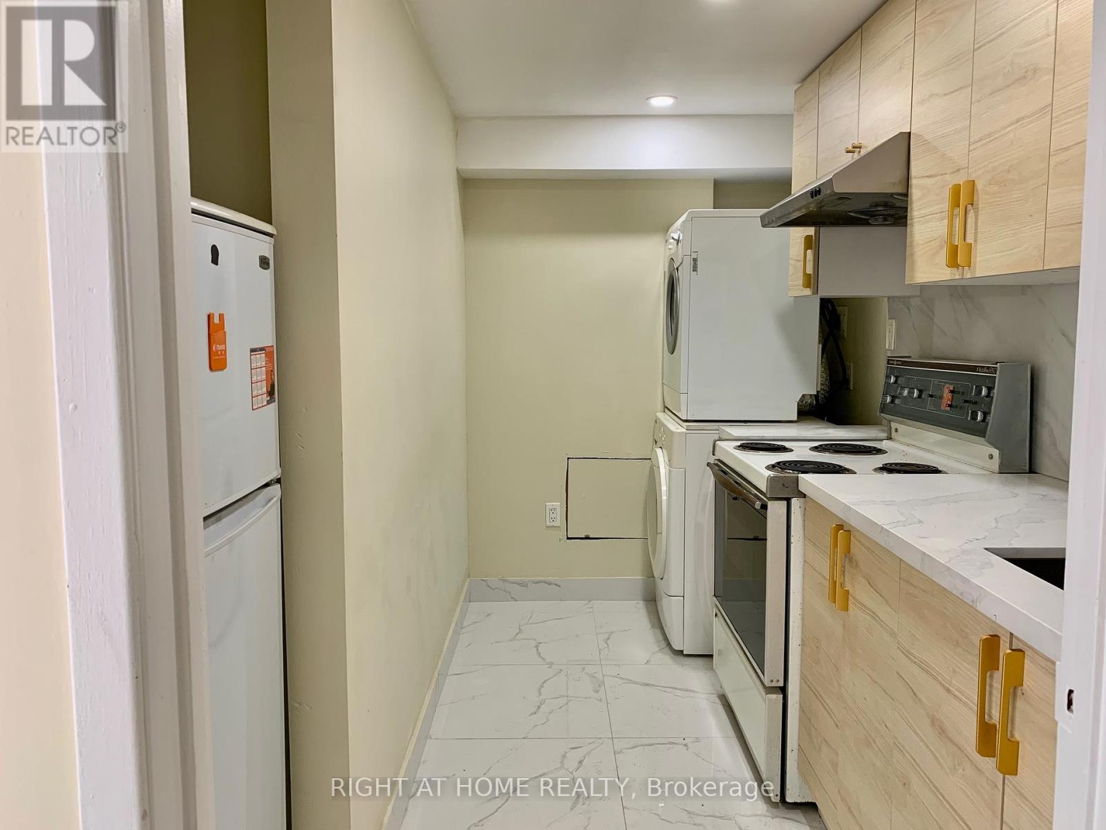 Main - 38 Lynch Road, Toronto, Ontario  M2J 2V5 - Photo 8 - C12034500