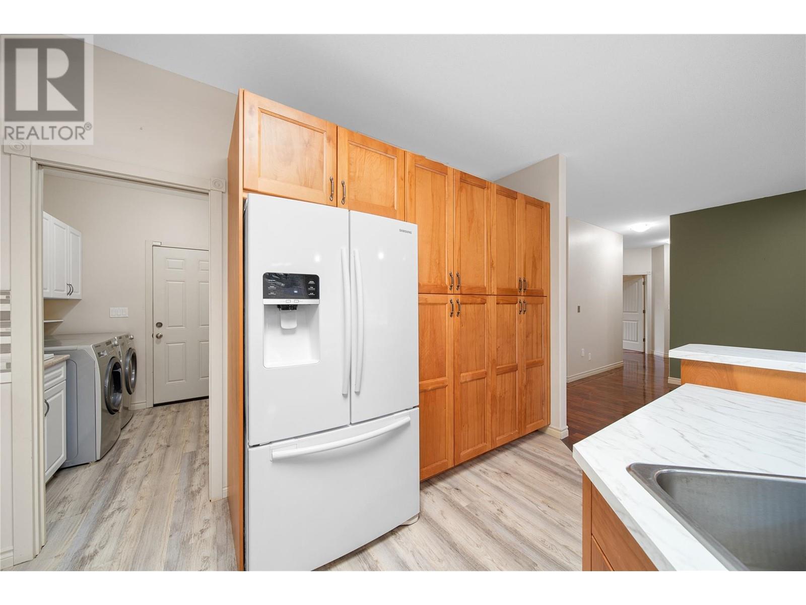 2011 Birch Avenue, Merritt, British Columbia  V1K 1P8 - Photo 30 - 10339842