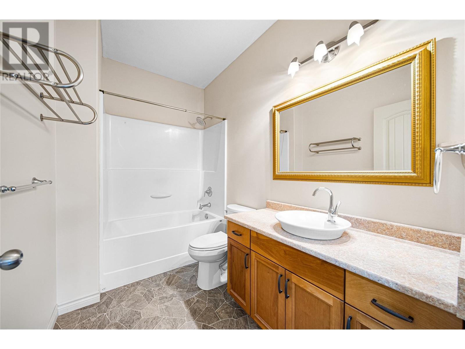 2011 Birch Avenue, Merritt, British Columbia  V1K 1P8 - Photo 33 - 10339842